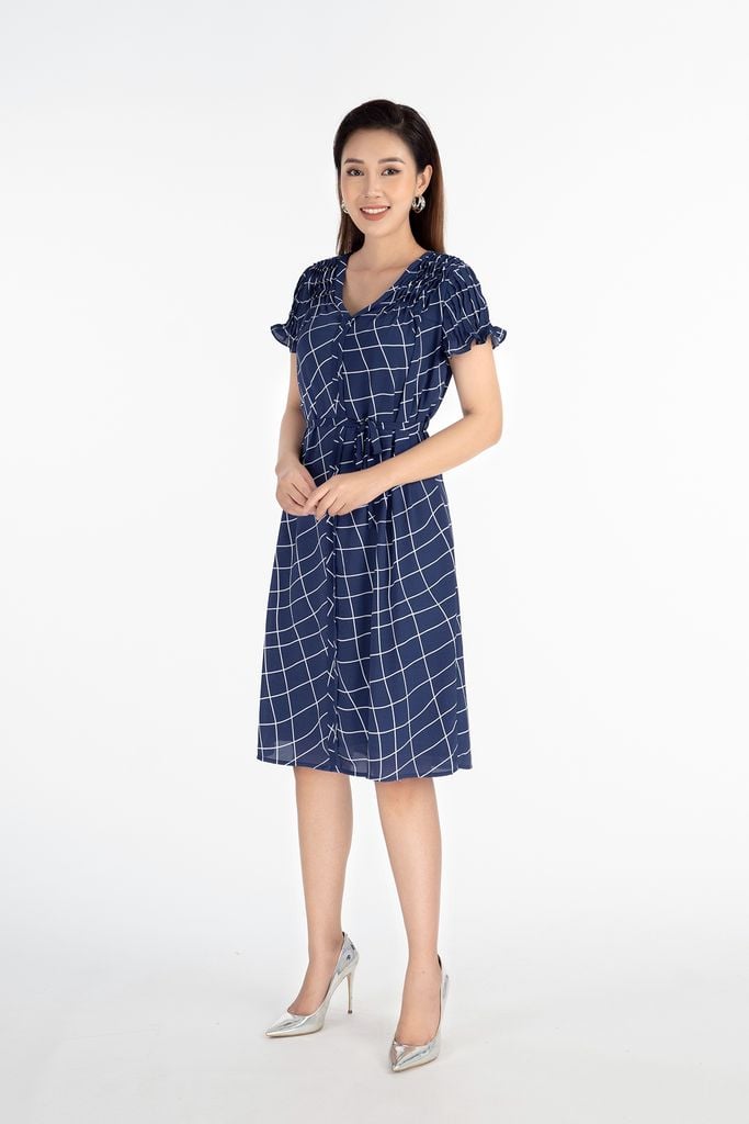 Đầm công sở chất liệu chiffon cổ chữ V ngắn tay FDC33122 - PANTIO