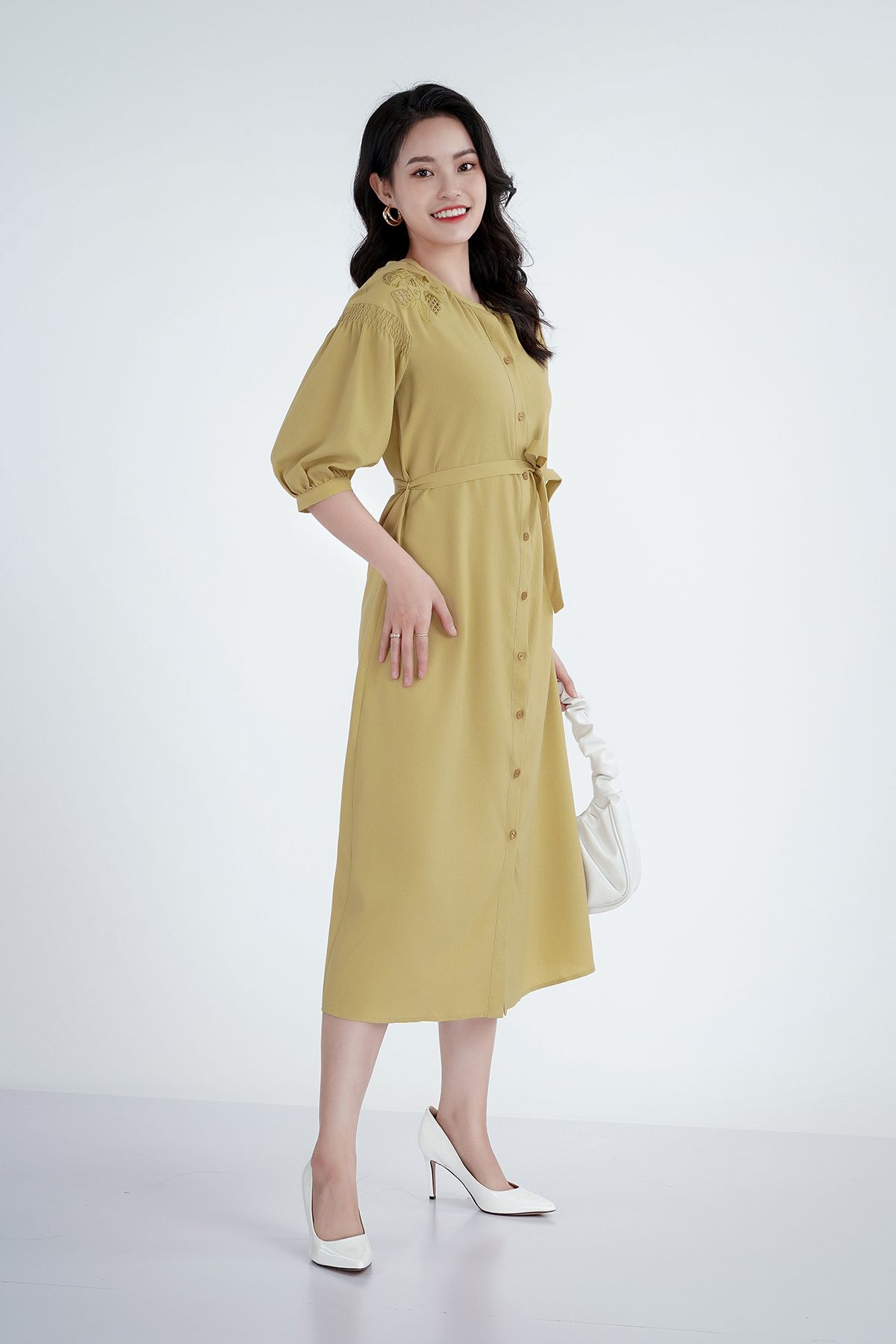 FDC33173 - Đầm công sở chất liệu phi cát họa tiết cắt 3D , đai eo - PANTIO