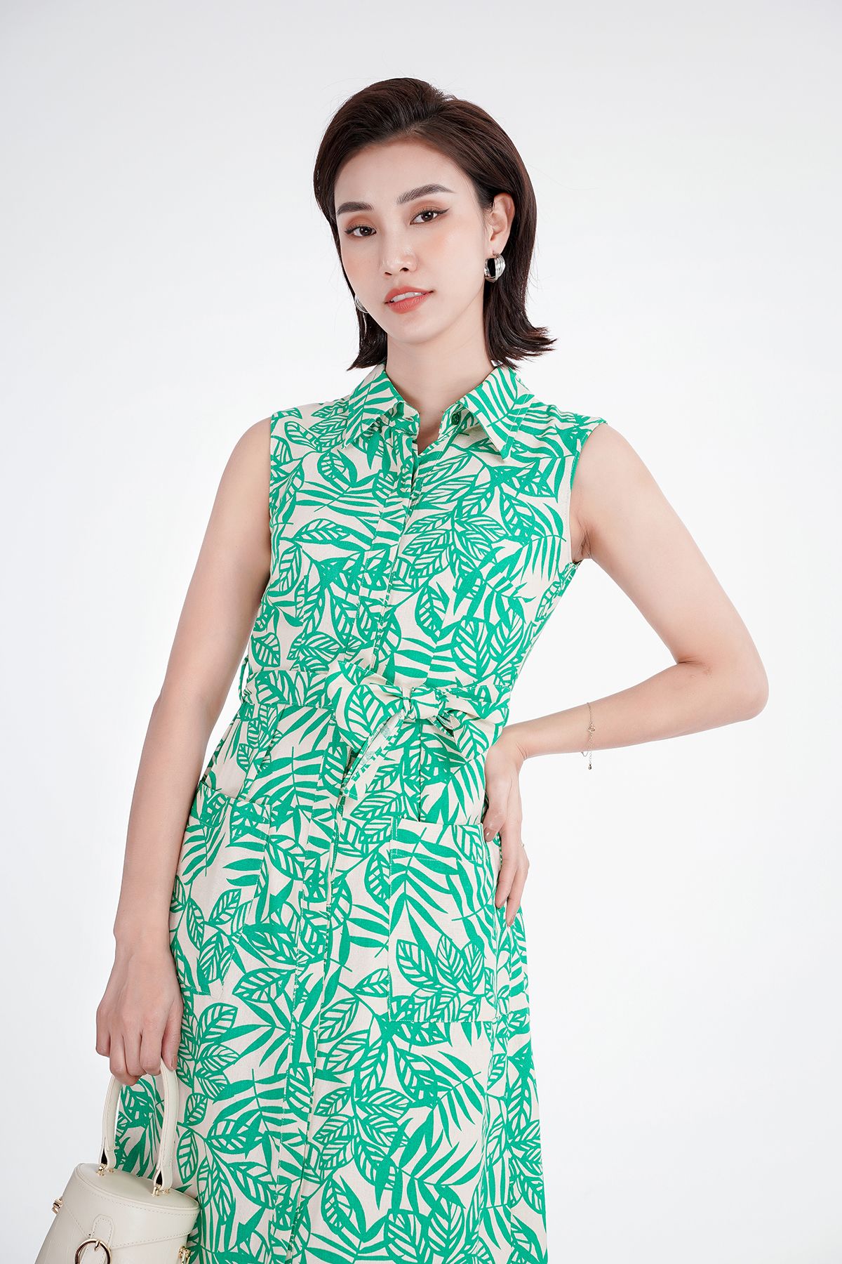 FDC33208 - Đầm công sở họa tiết chất liệu linen cổ đức đai eo - PANTIO