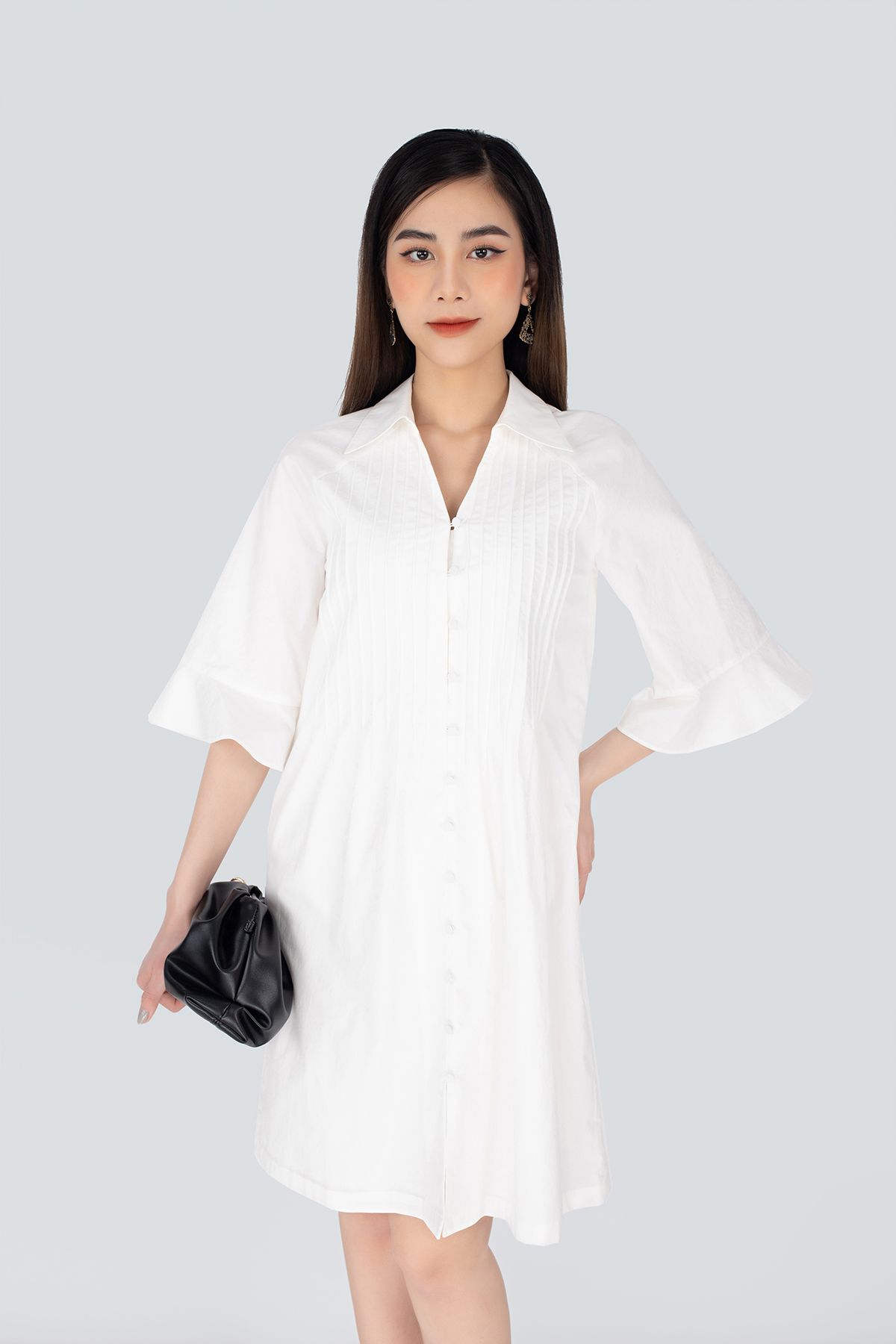 FDC33347 - Đầm công sở vải thô dáng xòe thân ngực xếp mí cửa tay loe khuy bọc vải trang trí - PANTIO