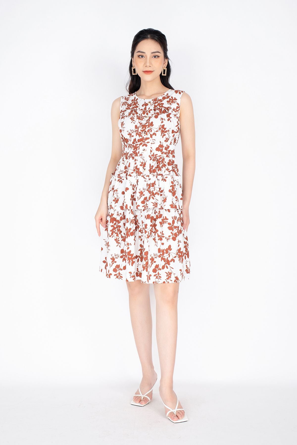 FDC33452 - Đầm công sở vải thô dáng xòe xếp tầng pha bèo ngực đính khuy - PANTIO