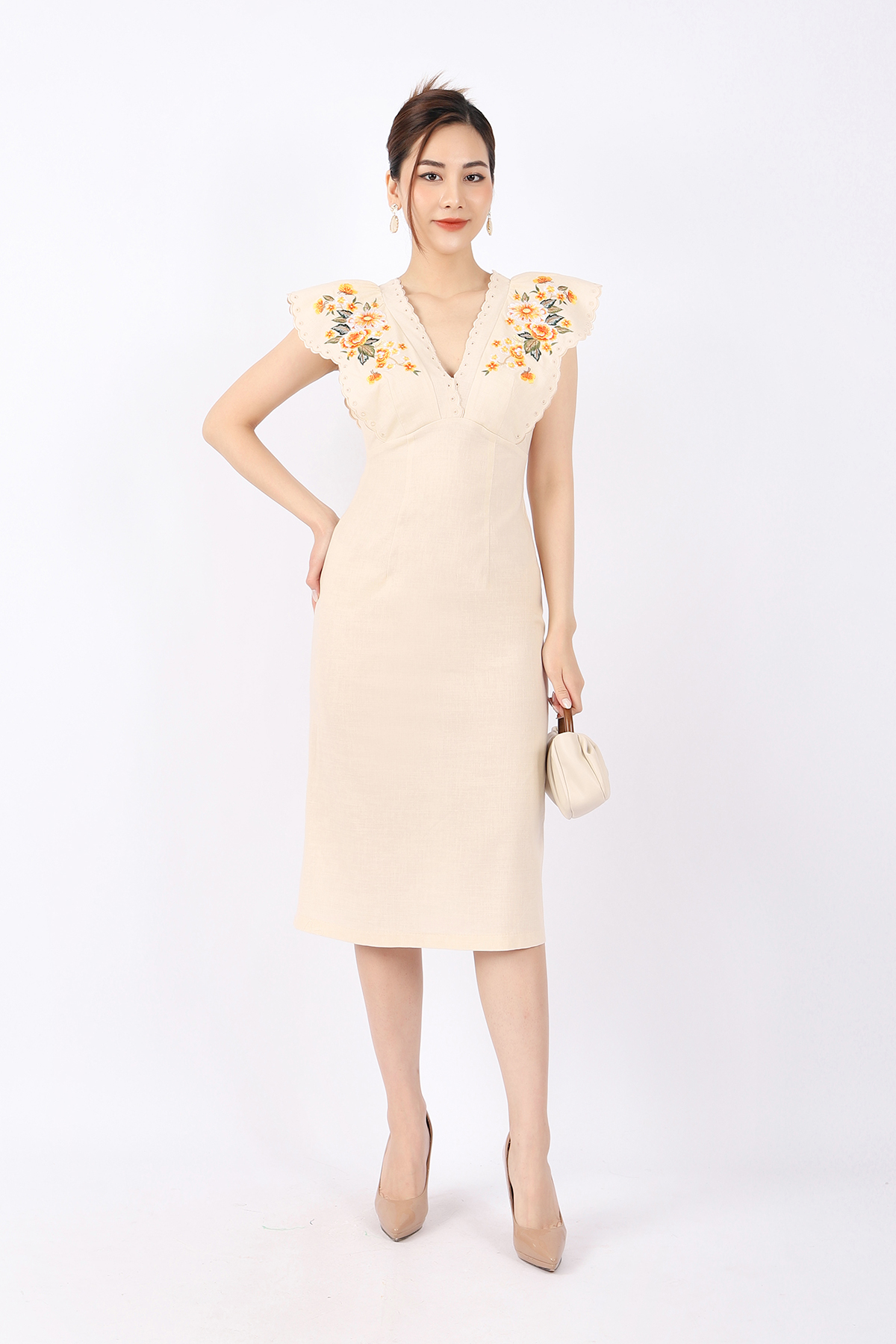 FDC33653 - Đầm công sở vải linen dáng ôm cổ V vạt chồng tay cánh tiên phối họa tiết thêu trang trí khóa thân sau - PANTIO