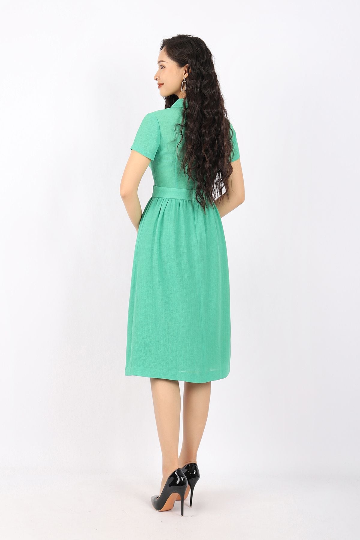 FDC33739 - Đầm công sở vải chiffon xốp dáng Xoè cổ kiểu thân đính cúc xếp mí trang trí khóa thân sau - PANTIO