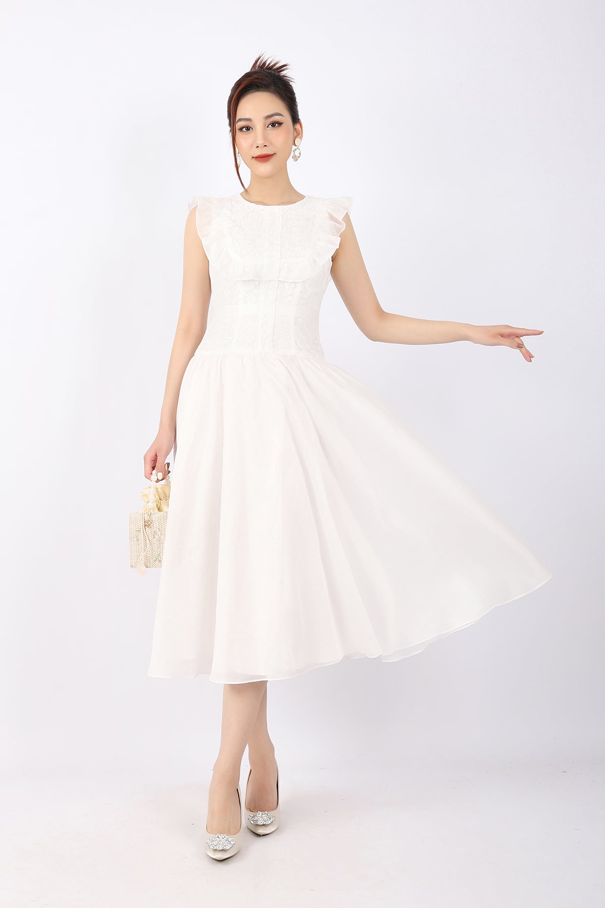 FDC33786 - Đầm công sở vải tơ dáng Xoè cổ tròn thân phối vải ren tay bèo khóa thân sau - PANTIO