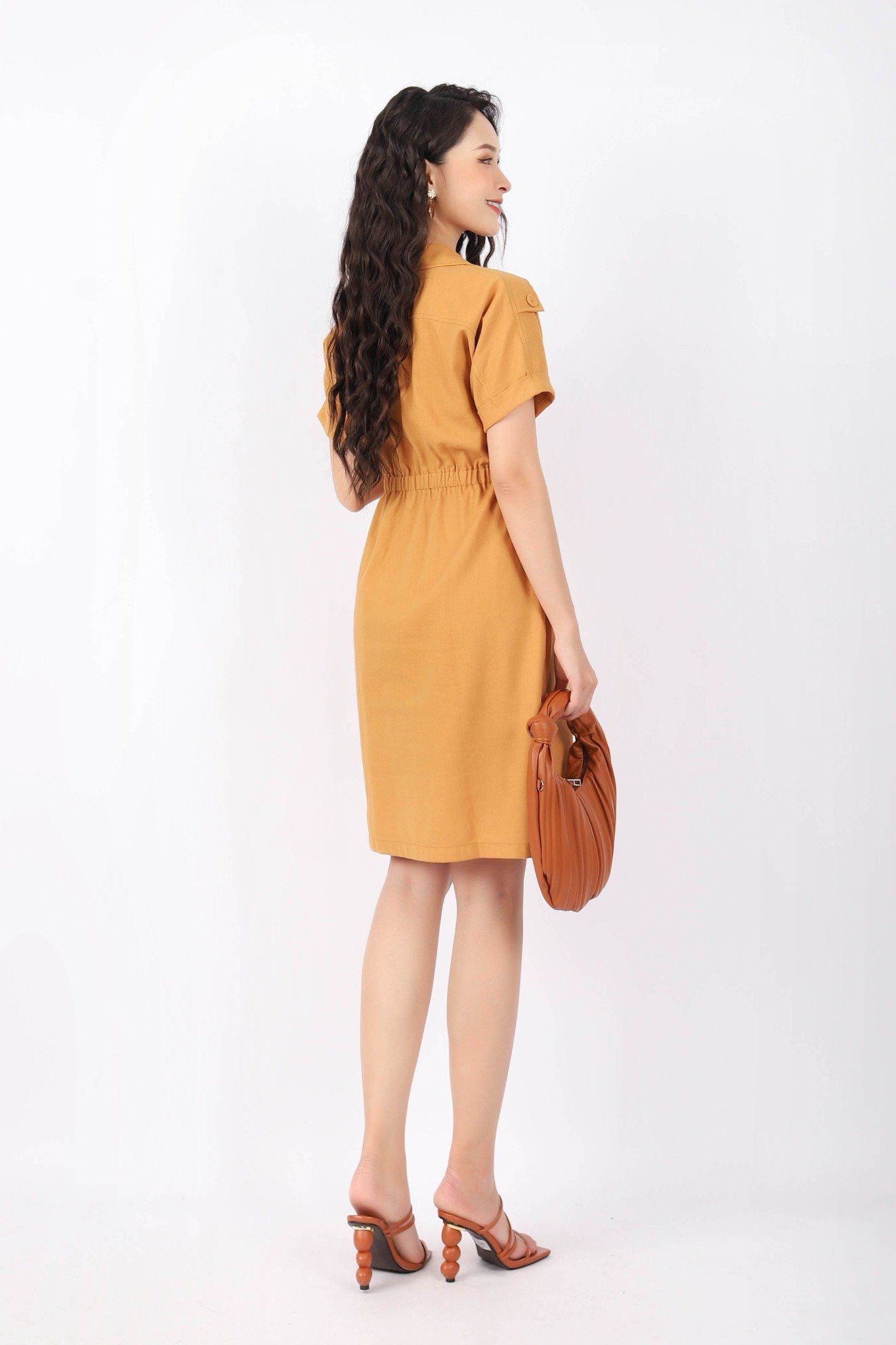 FDC33815 - Đầm công sở vải linen dáng A cổ hai ve cài cúc eo sườn phối chun tạo kiểu - PANTIO