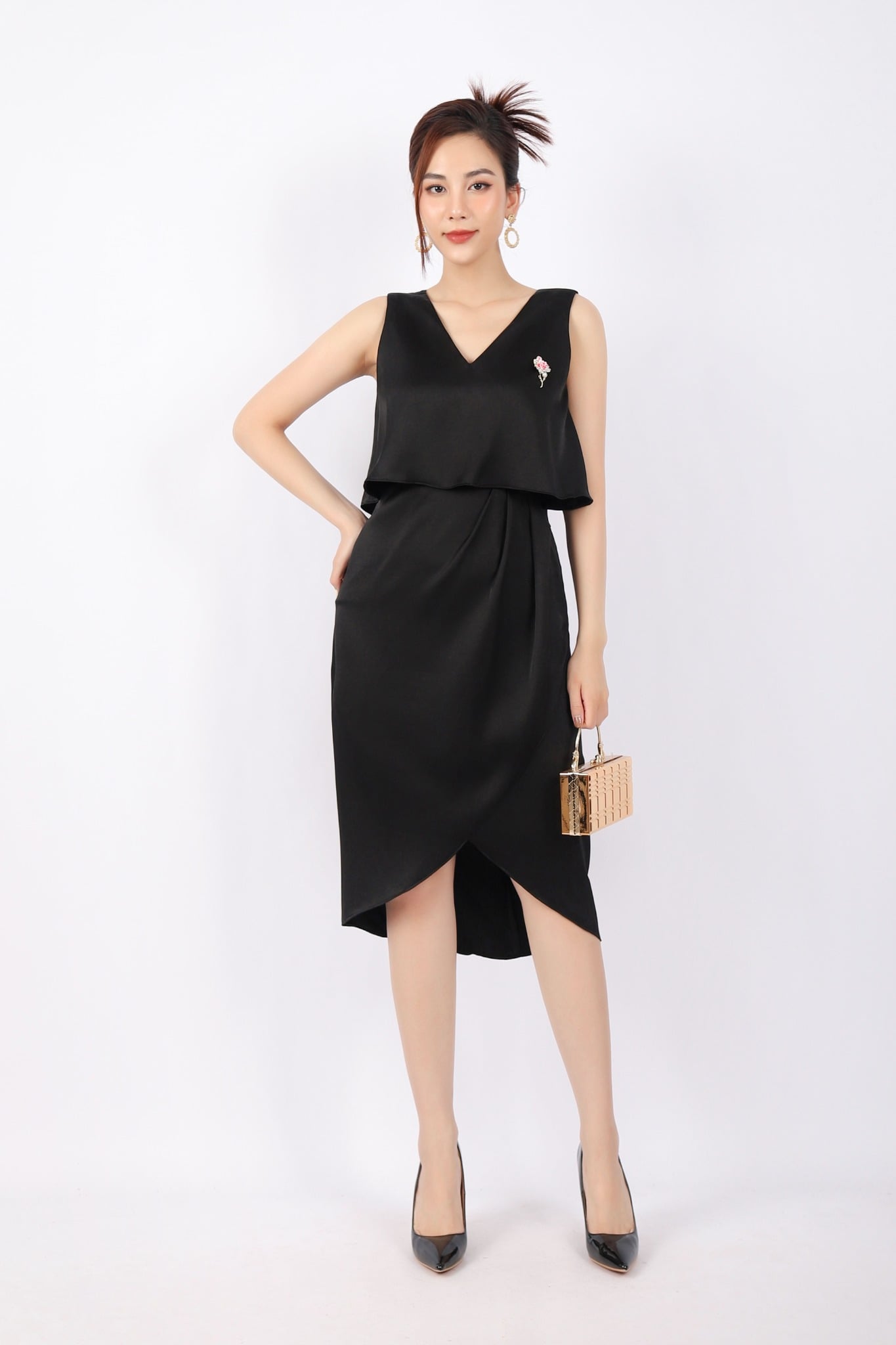 FDC33837 - Đầm công sở vải lụa dáng bom cổ V thân trên giả áo chân xếp nếp vạt chồng tạo kiểu khóa thân sau - PANTIO