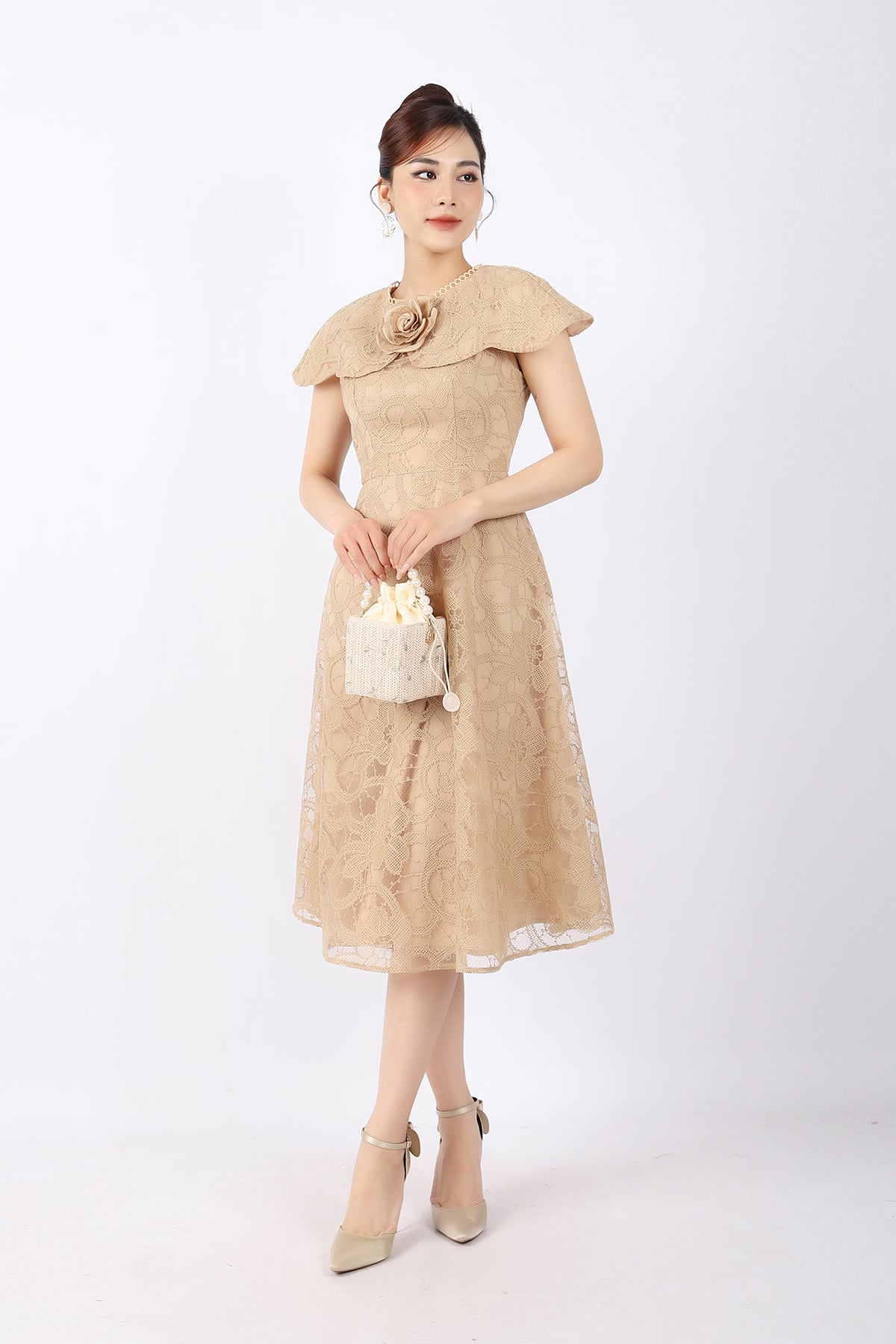 FDC33840 - Đầm công sở vải ren dáng Xoè cổ tròn phối dây ren vai chờm kèm hoa 3D trang trí khóa thân sau - PANTIO