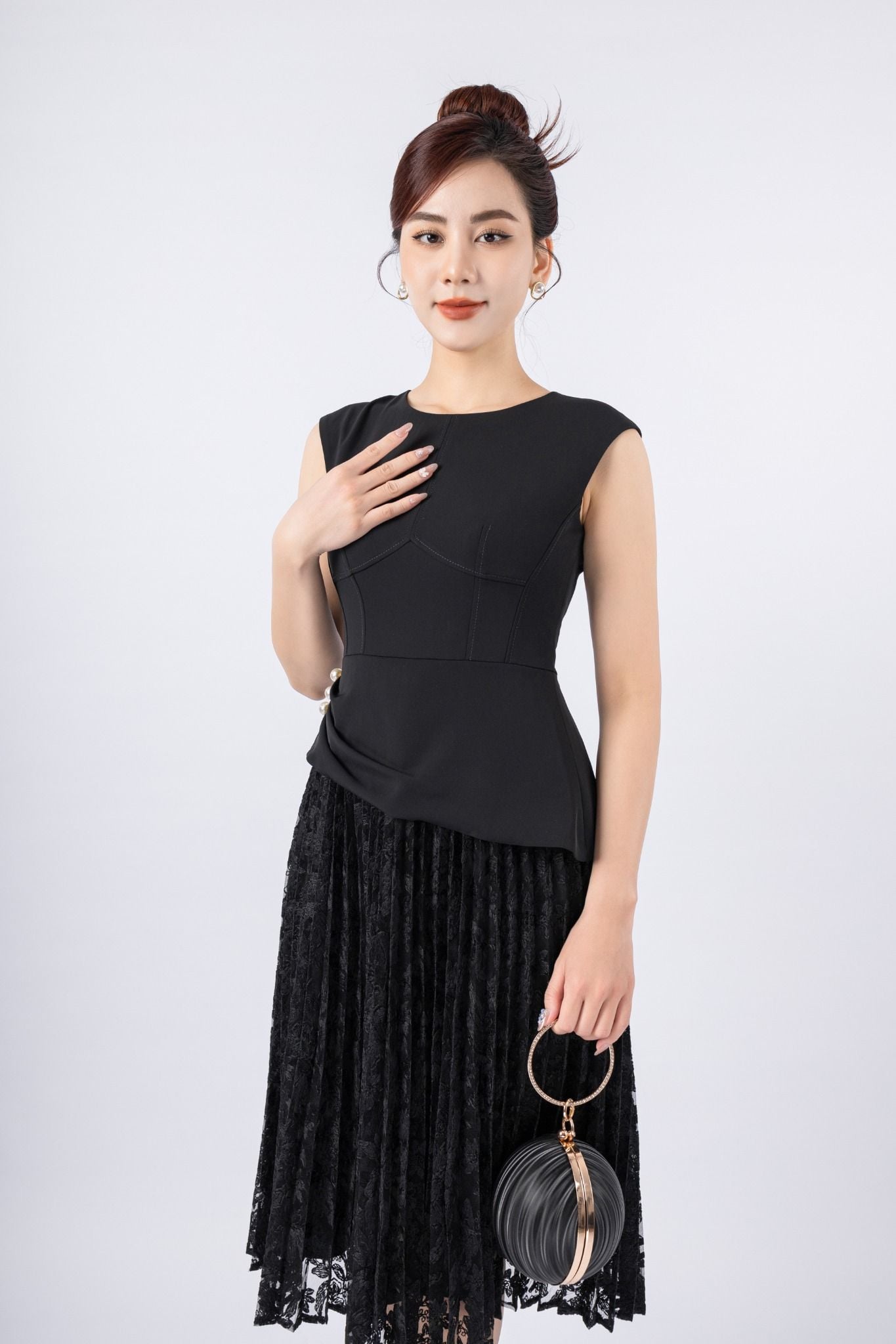 FDC33850 - Đầm công sở vải tuytsi dáng Xoè có lót vải habutai cổ tròn vai chờm eo nhún đính ngọc trai thân phối vải ren tạo kiểu khóa thân sau - PANTIO