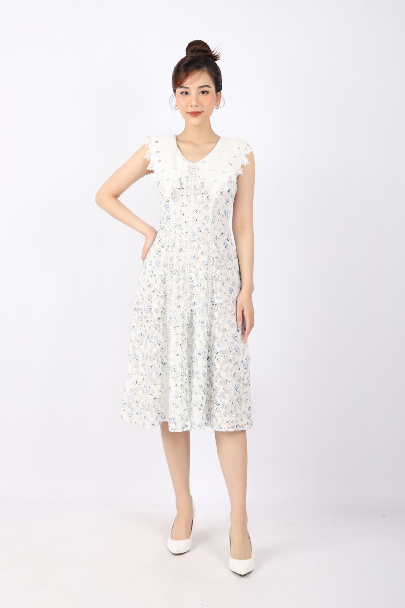 FDC33879 - Đầm công sở vải ren dáng Xoè cổ V phối ren mảng tạo kiểu khóa thân sau - PANTIO