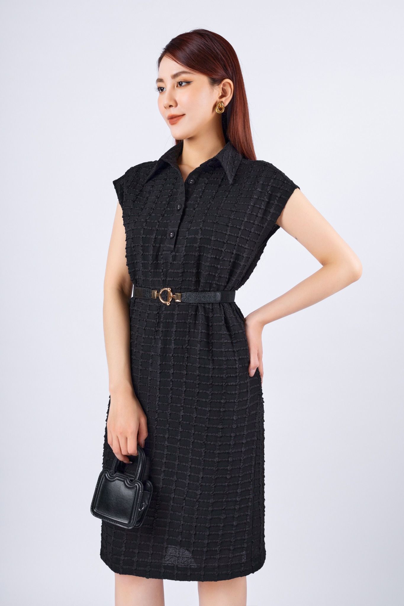 FDC34070 - Đầm công sở vải lụa xốp dáng suông có lót vải habutai cổ đức cài cúc tay liền vai chờm không kèm thắt lưng - PANTIO