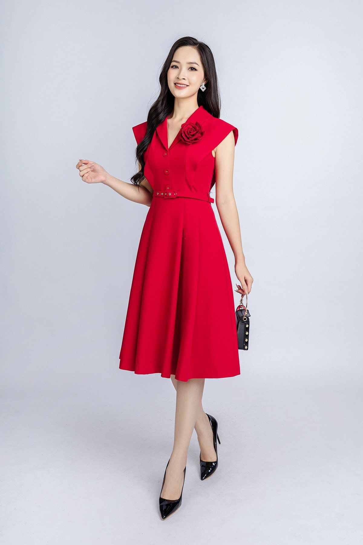 FDC34106 - Đầm công sở vải tuytsi dáng xoè có lót habutai cổ bẻ phối hoa 3D trang trí kèm thắt lưng tạo kiểu khoá thân sau - PANTIO