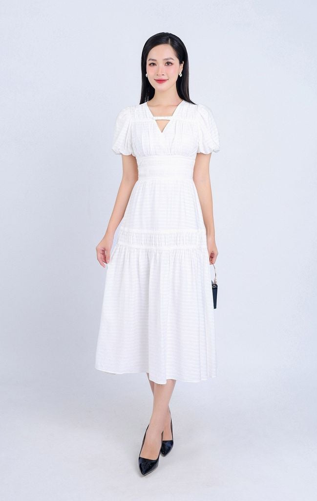 FDC34121 - Đầm công sở vải tơ hai lớp lót habutai dáng xoè nhẹ cổ chữ V đính nơ trang trí tay bồng thân váy nhún tạo kiểu khoá thân sau - PANTIO