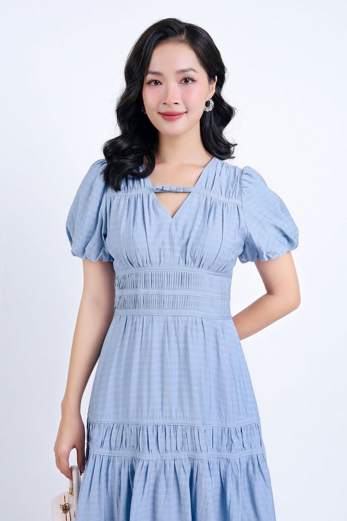 FDC34121 - Đầm công sở vải tơ hai lớp lót habutai dáng xoè nhẹ cổ chữ V đính nơ trang trí tay bồng thân váy nhún tạo kiểu khoá thân sau - PANTIO