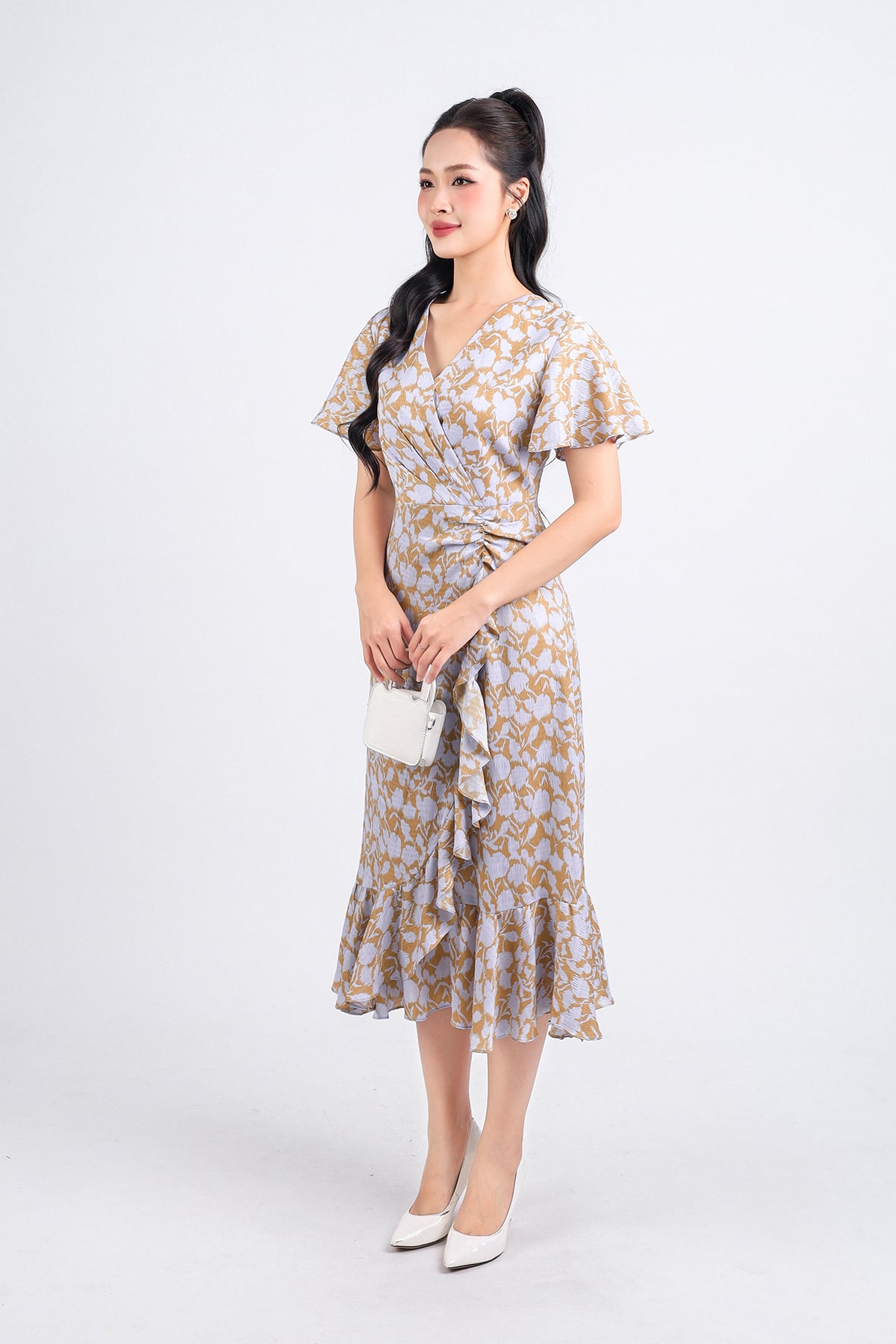 FDC34137 - tỷ lệ kèo 8899 vải phi cát dáng xoè hai lớp lót habutai cổ chữ V tay xoè eo váy đính vạt tạo kiểu khoá thân sau - tỷ lệ kèo 8899