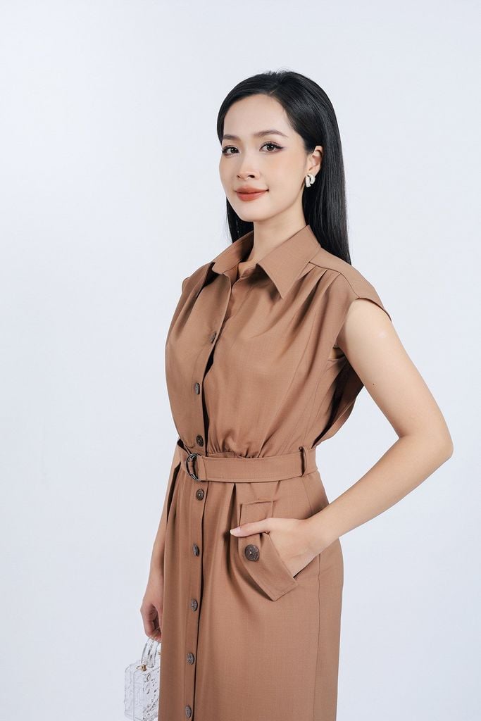 FDC34151 - Đầm công sở vải tuyp xy mỏng dáng suông cổ đức vai chờm eo phối dây đai tạo kiểu cài khuy thân trước - PANTIO