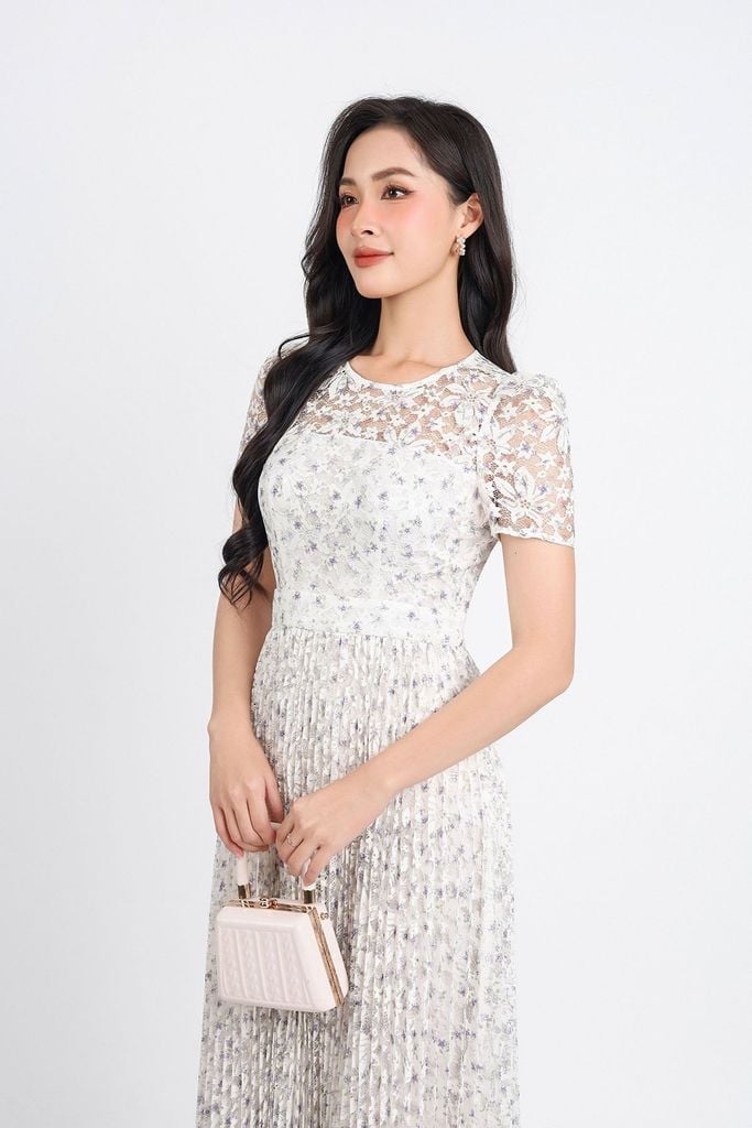 FDC34156 - Đầm công sở vải ren hoa hai lớp lót habutai dáng suông dài cổ tròn thân váy xếp ly khoá thân sau - PANTIO