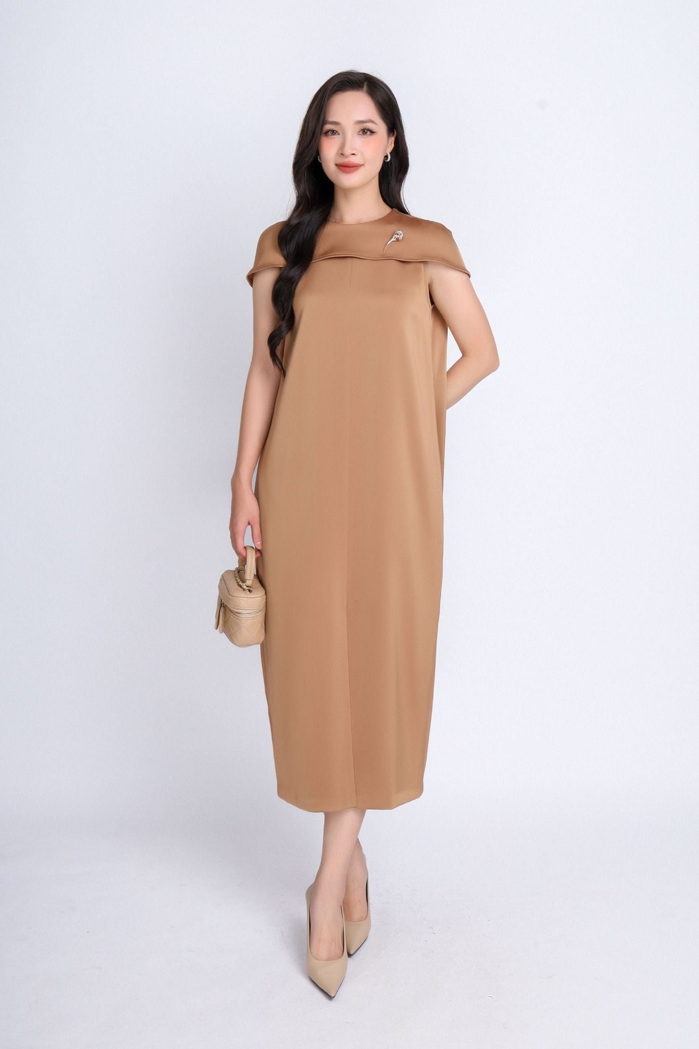 FDC34185 - Đầm công sở vải lụa dày dáng suông bom cổ tròn phối vạt chờm vai tạo kiểu- PANTIO