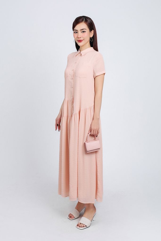 FDC34192 - Đầm công sở vải chiffon xốp dáng suông cổ đức tay ngắn thân váy xếp nhún tạo xoè cài khuy thân trước - PANTIO