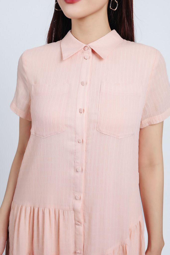 FDC34192 - Đầm công sở vải chiffon xốp dáng suông cổ đức tay ngắn thân váy xếp nhún tạo xoè cài khuy thân trước - PANTIO