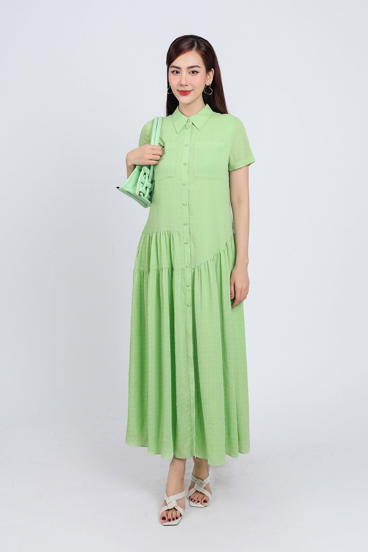 FDC34192 - Đầm công sở vải chiffon xốp dáng suông cổ đức tay ngắn thân váy xếp nhún tạo xoè cài khuy thân trước - PANTIO