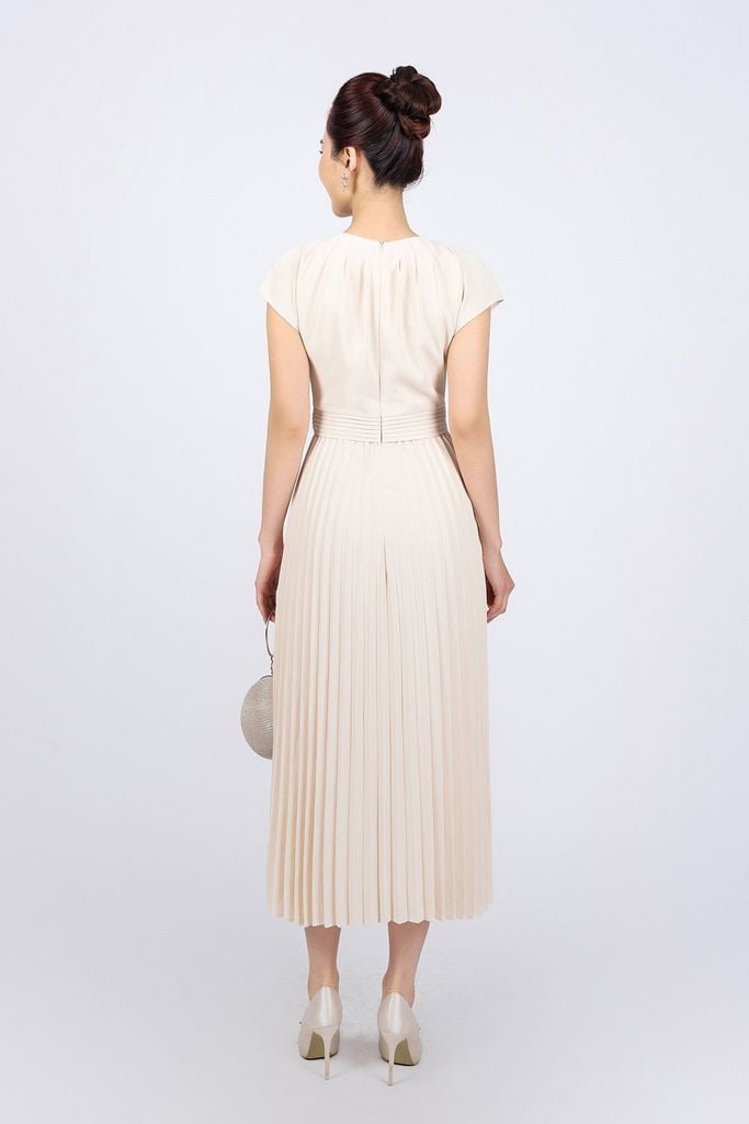 FDC34195 - Đầm công sở vải tuytsi dáng suông cổ tròn xếp nhún đính đá thời trang thân váy xếp ly khóa thân sau - PANTIO