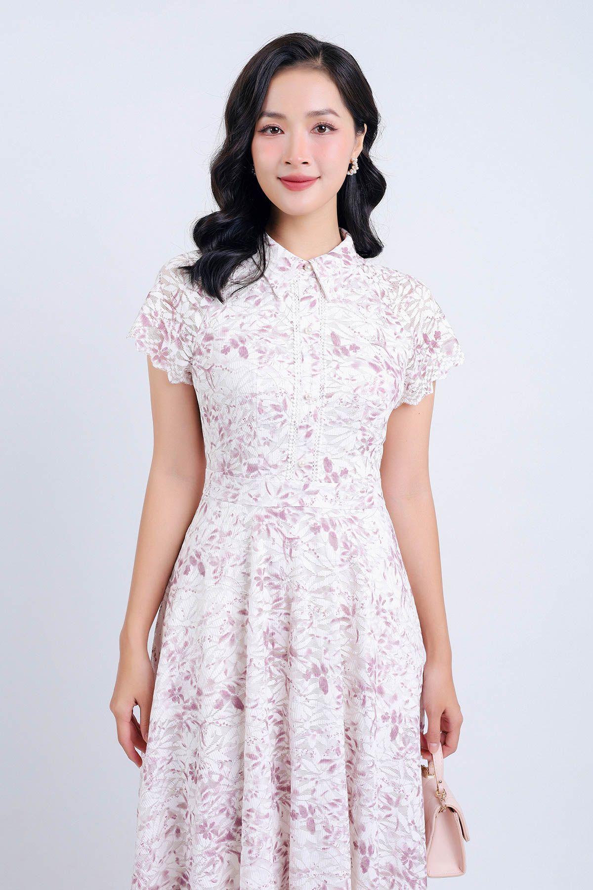 FDC34197 - Đầm công sở vải ren hoa hai lớp lót habutai dáng suông cổ đức thân váy phối ren đính ngọc trang trí khoá thân sau - PANTIO