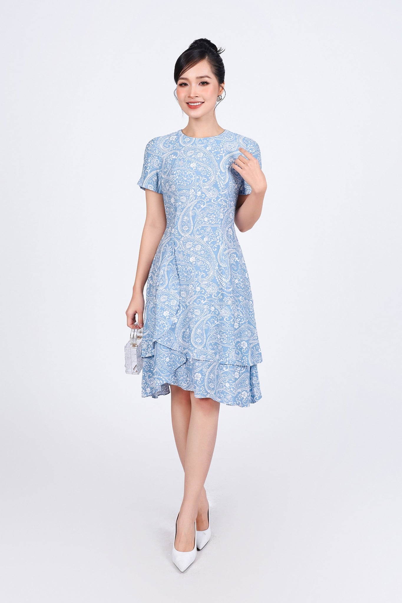 FDC34198 - Đầm công sở vải thô đũi hoa dáng suông cổ tròn tay cộc thân váy xếp tầng tạo kiểu - PANTIO