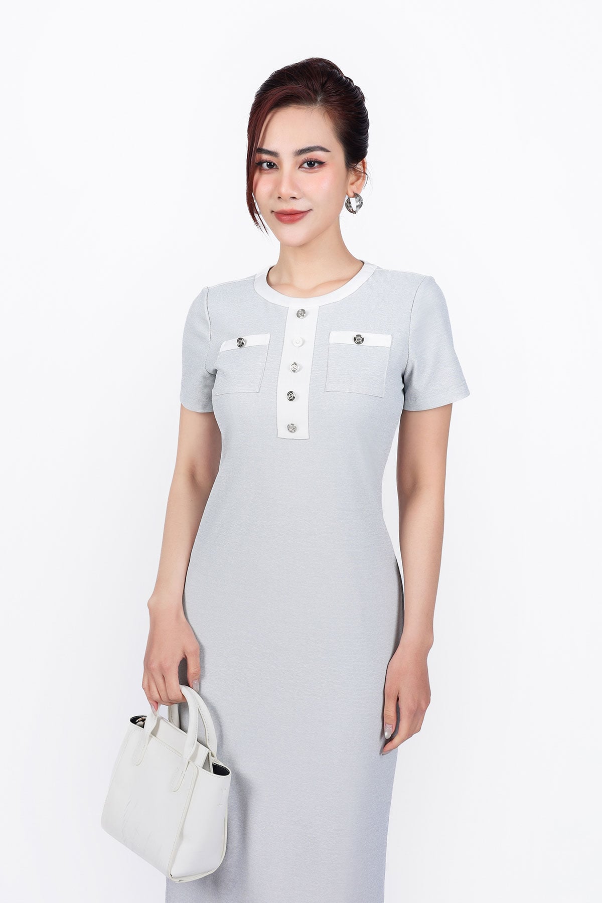 FDC35028 - Đầm công sở vải len dáng ôm cổ tròn tay ngắn thân áo đính khuy tạo kiểu - PANTIO