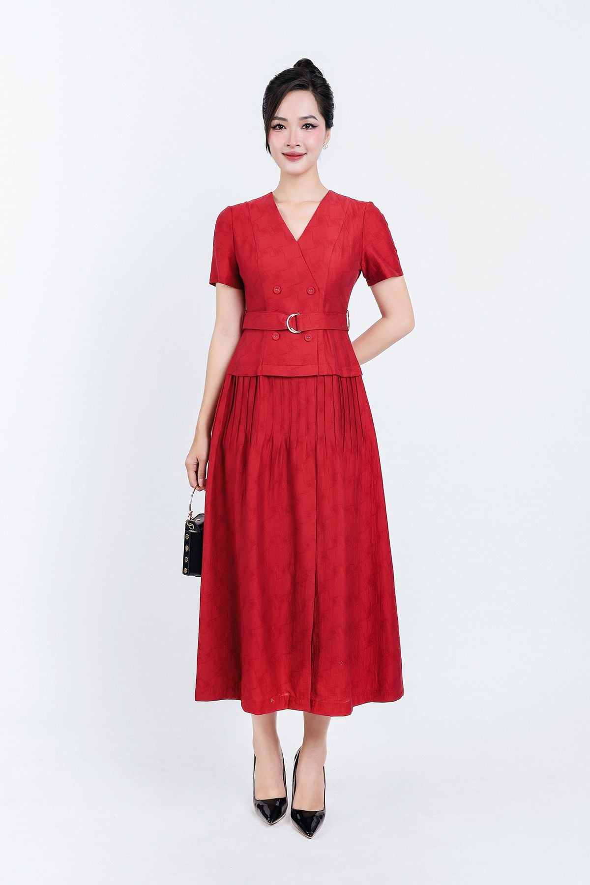 FDC35033 - Đầm công sở vải thô mỏng hai lớp lót habutai dáng xoè cổ xẻ chữ V thân váy xếp ly gân tạo kiểu kèm đai lưng trang trí - PANTIO