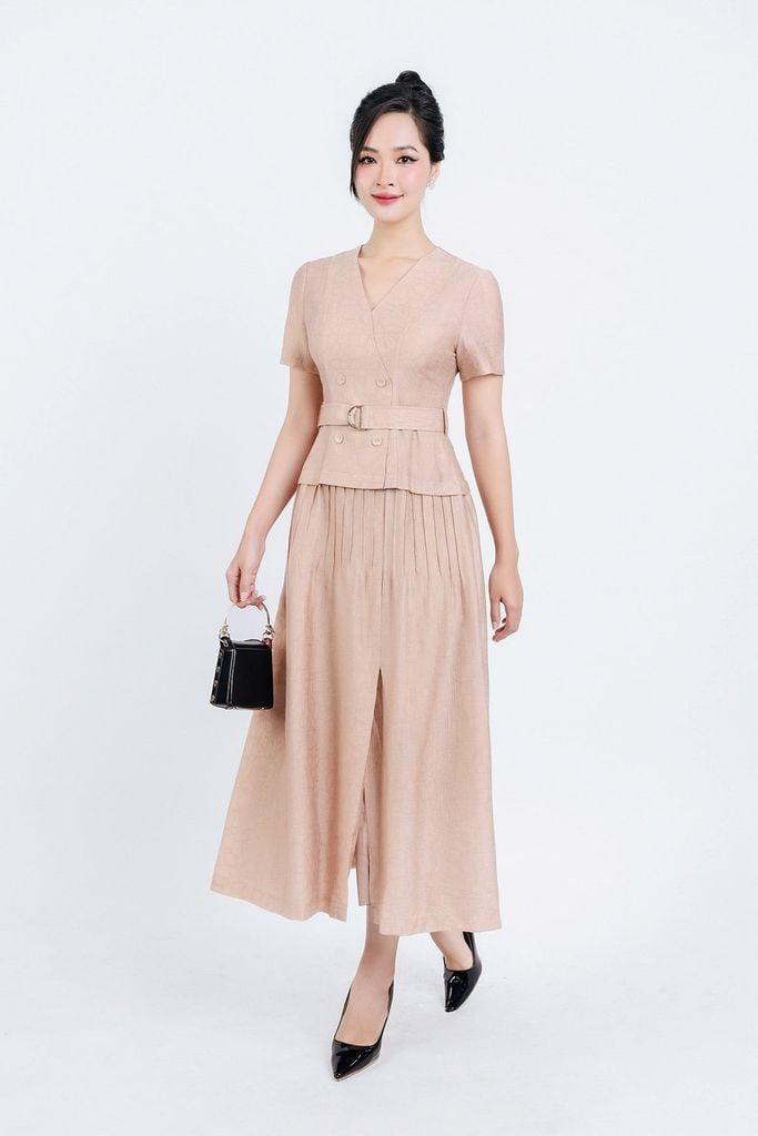 FDC35033 - Đầm công sở vải thô mỏng hai lớp lót habutai dáng xoè cổ xẻ chữ V thân váy xếp ly gân tạo kiểu kèm đai lưng trang trí - PANTIO