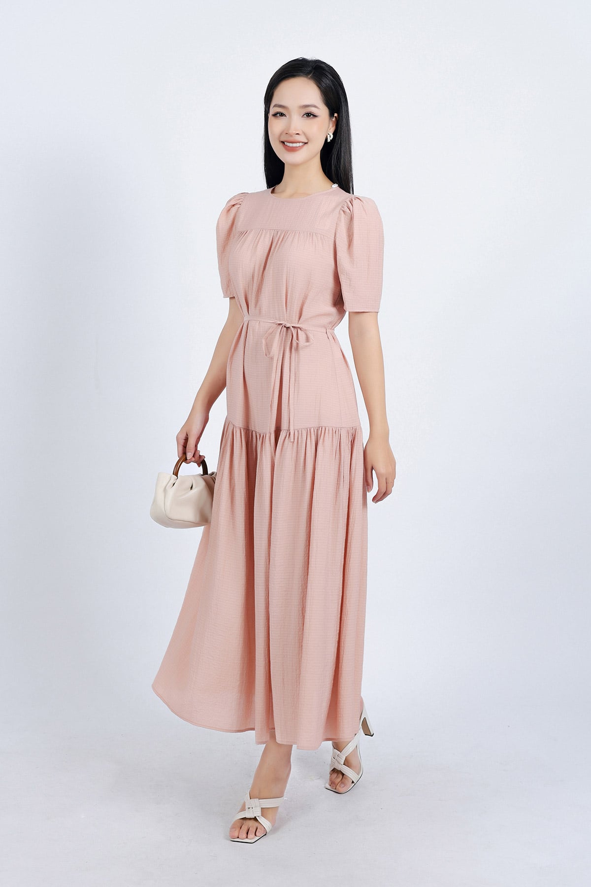 FDC35083 - Đầm công sở vải tơ dáng suông dài cổ tròn tay bồng nhẹ thân váy xếp tầng tạo kiểu kèm dây đai - PANTIO