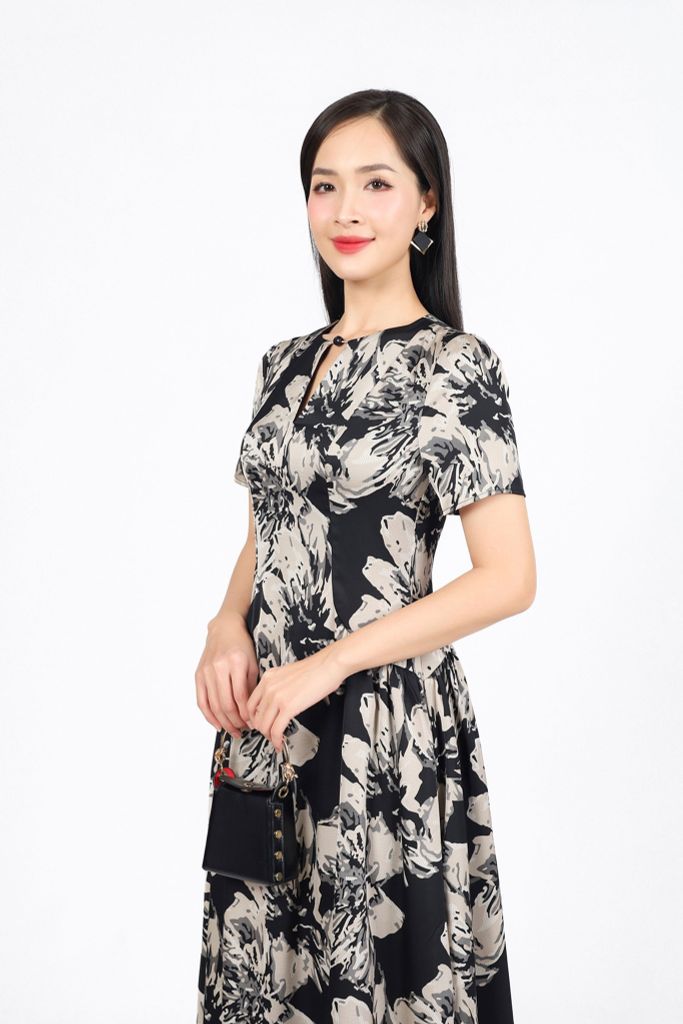 FDC35241 - Đầm công sở vải thô lụa dáng A cổ tròn tay bồng nhẹ thân váy xếp nhún hông tạo xoè khóa thân sau - PANTIO