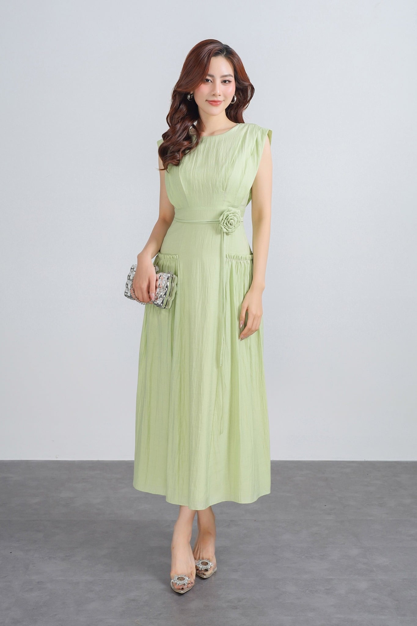 FDC35286 - Đầm công sở vải tơ cổ tròn vai chờm hông xếp nhún tạo kiểu eo phối dây đai hoa - PANTIO