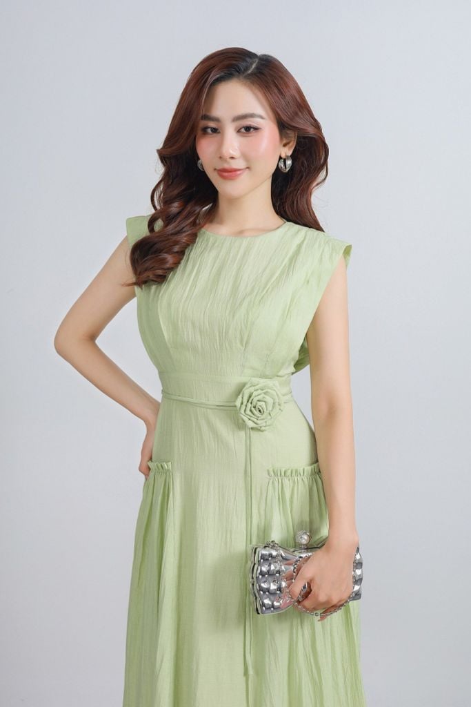 FDC35286 - Đầm công sở vải tơ cổ tròn vai chờm hông xếp nhún tạo kiểu eo phối dây đai hoa - PANTIO