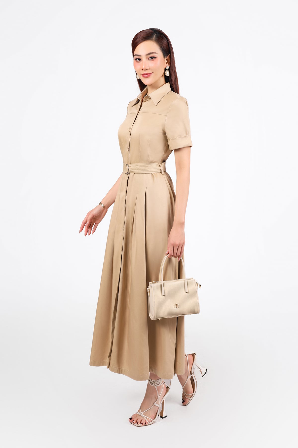 FDC35337 - Đầm công sở vải kaki dáng suông cổ đức thân váy phối ly bung tạo xoè kèm dây đai thắt eo cài khuy thân trước - PANTIO