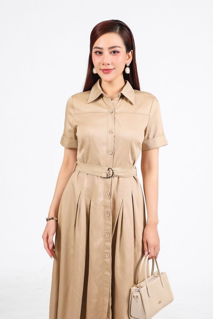 FDC35337 - Đầm công sở vải kaki dáng suông cổ đức thân váy phối ly bung tạo xoè kèm dây đai thắt eo cài khuy thân trước - PANTIO
