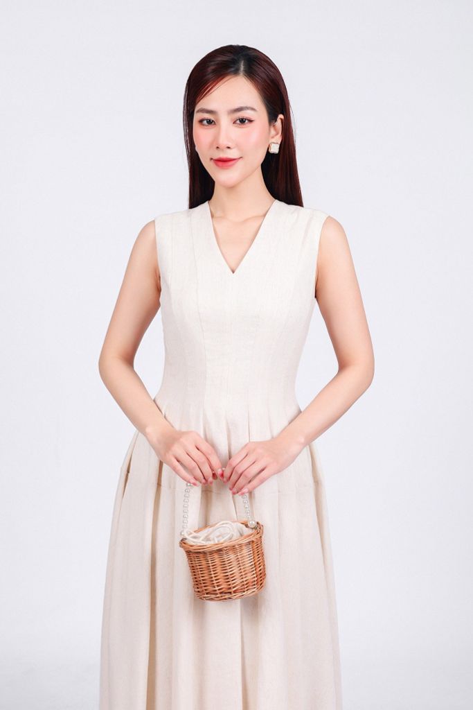 FDC55063 - Đầm công sở vải thô dáng A cổ xẻ V thân váy xếp ly bung tao xòe lưng phối dây thắt nơ tạo kiểu - PANTIO