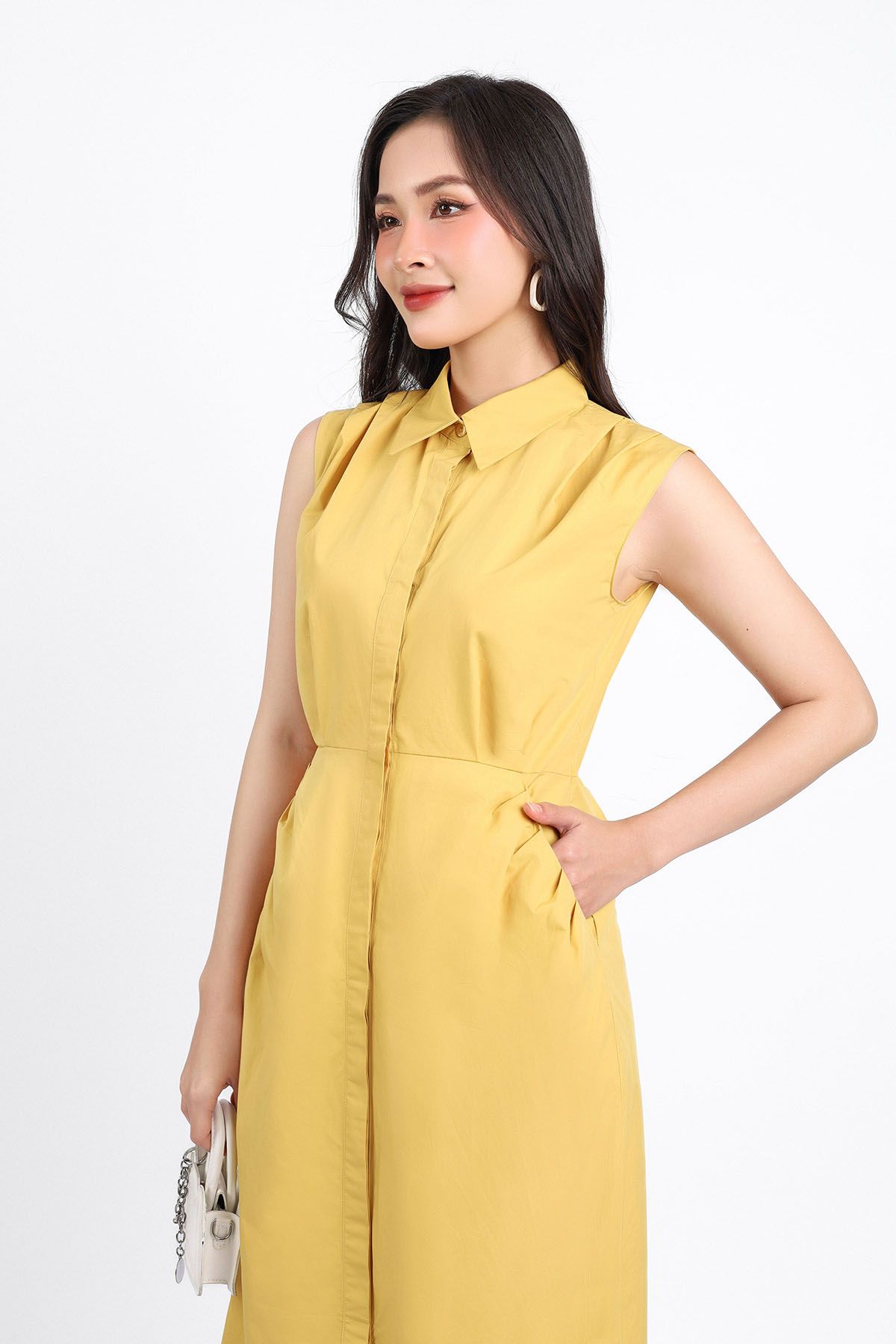 FDC55100 - Đầm công sở vải thô hai lớp lót habutai dáng chữ A cổ đức vai xếp ly tạo kiểu thân cài khuy - PANTIO