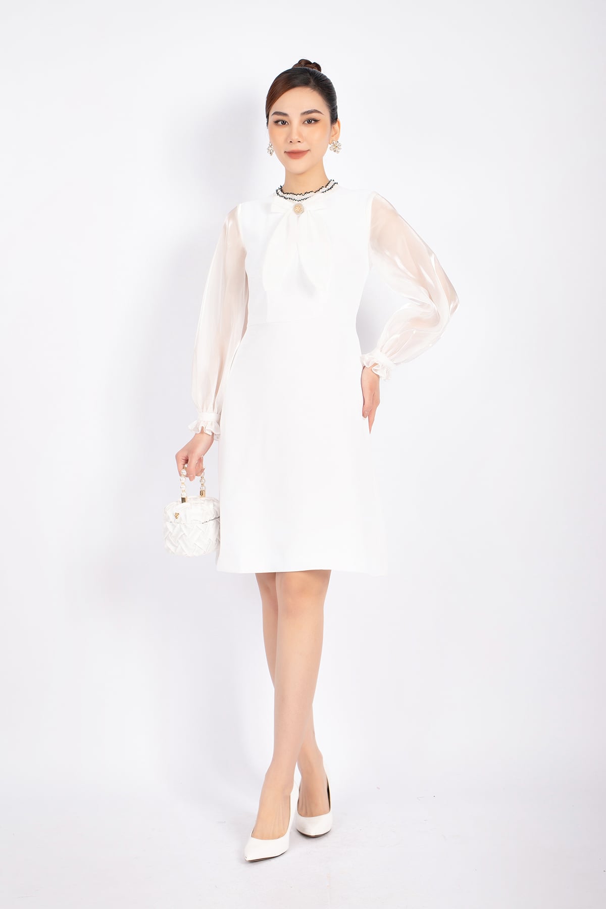 FDC73538 - Đầm công sở vải tuytsi dáng A tay phối vải voan tạo kiểu cổ pha bèo đính nơ trang trí khóa thân sau - PANTIO