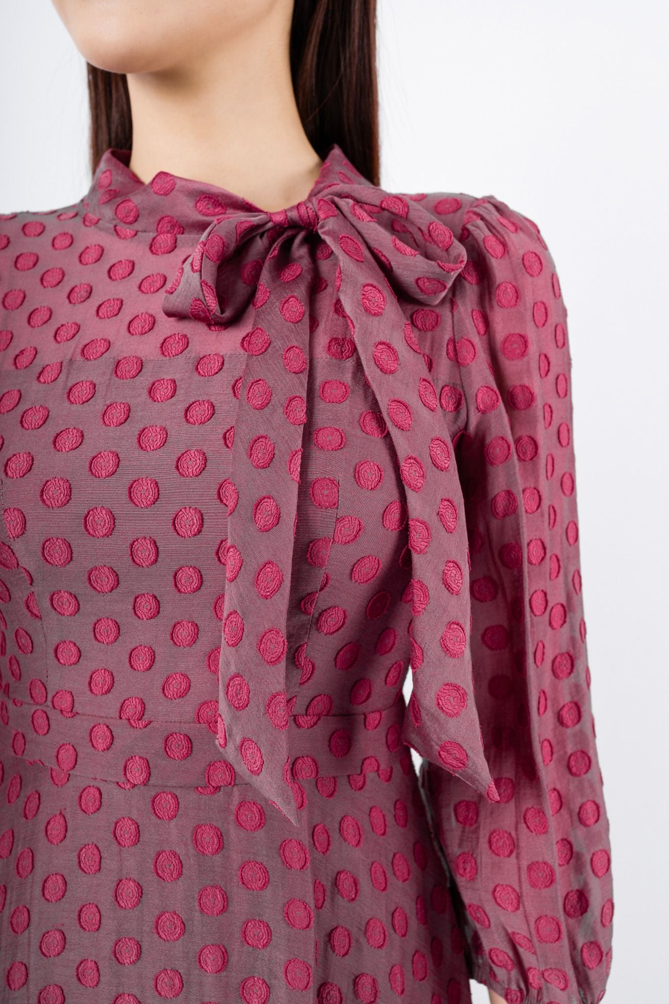 FDC73952 - Đầm công sở vải tơ dáng Xoè có lót vải habutai cổ kiểu phối nơ tay bồng nhẹ khóa thân sau - PANTIO