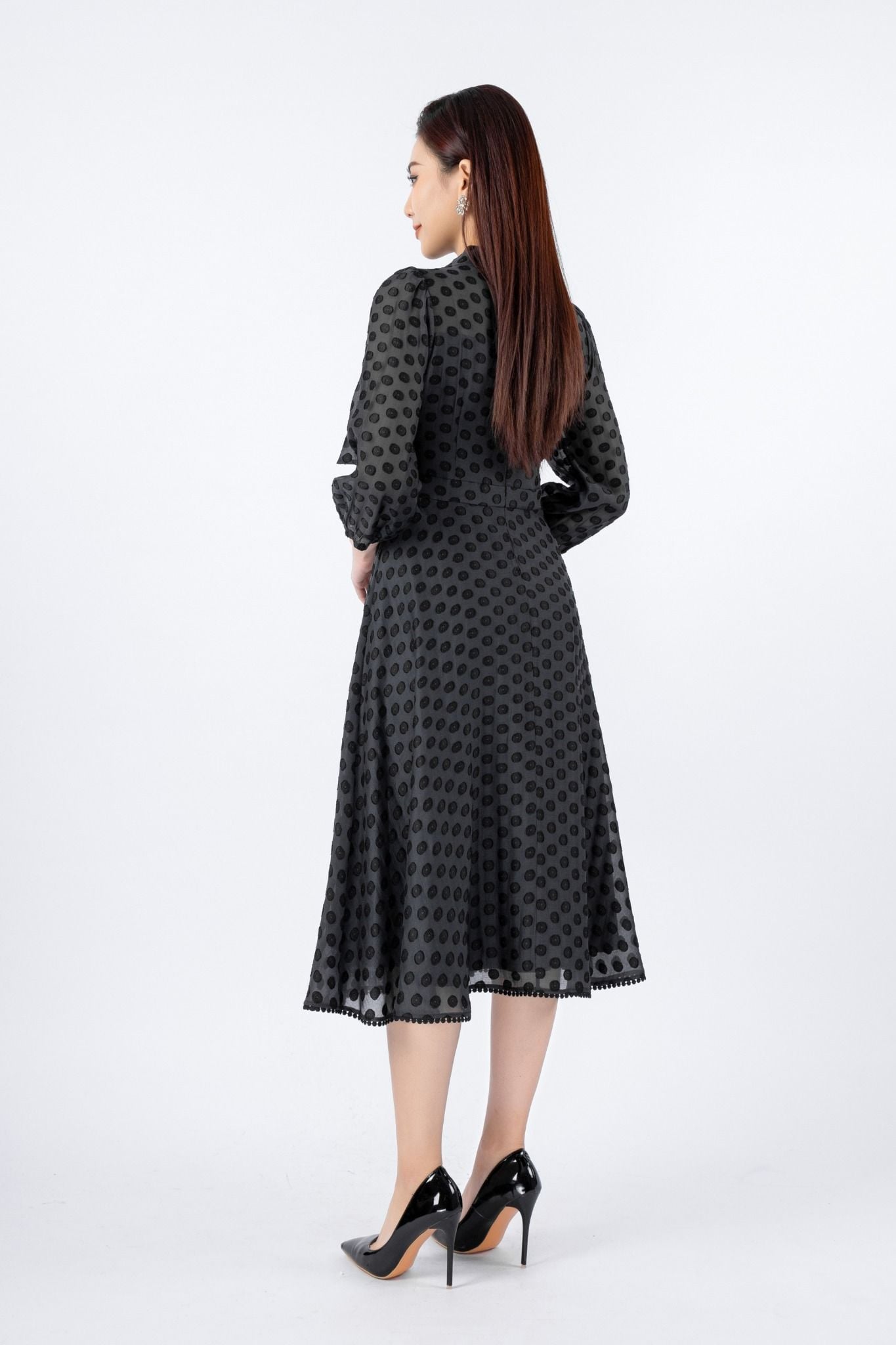 FDC73952 - Đầm công sở vải tơ dáng Xoè có lót vải habutai cổ kiểu phối nơ tay bồng nhẹ khóa thân sau - PANTIO