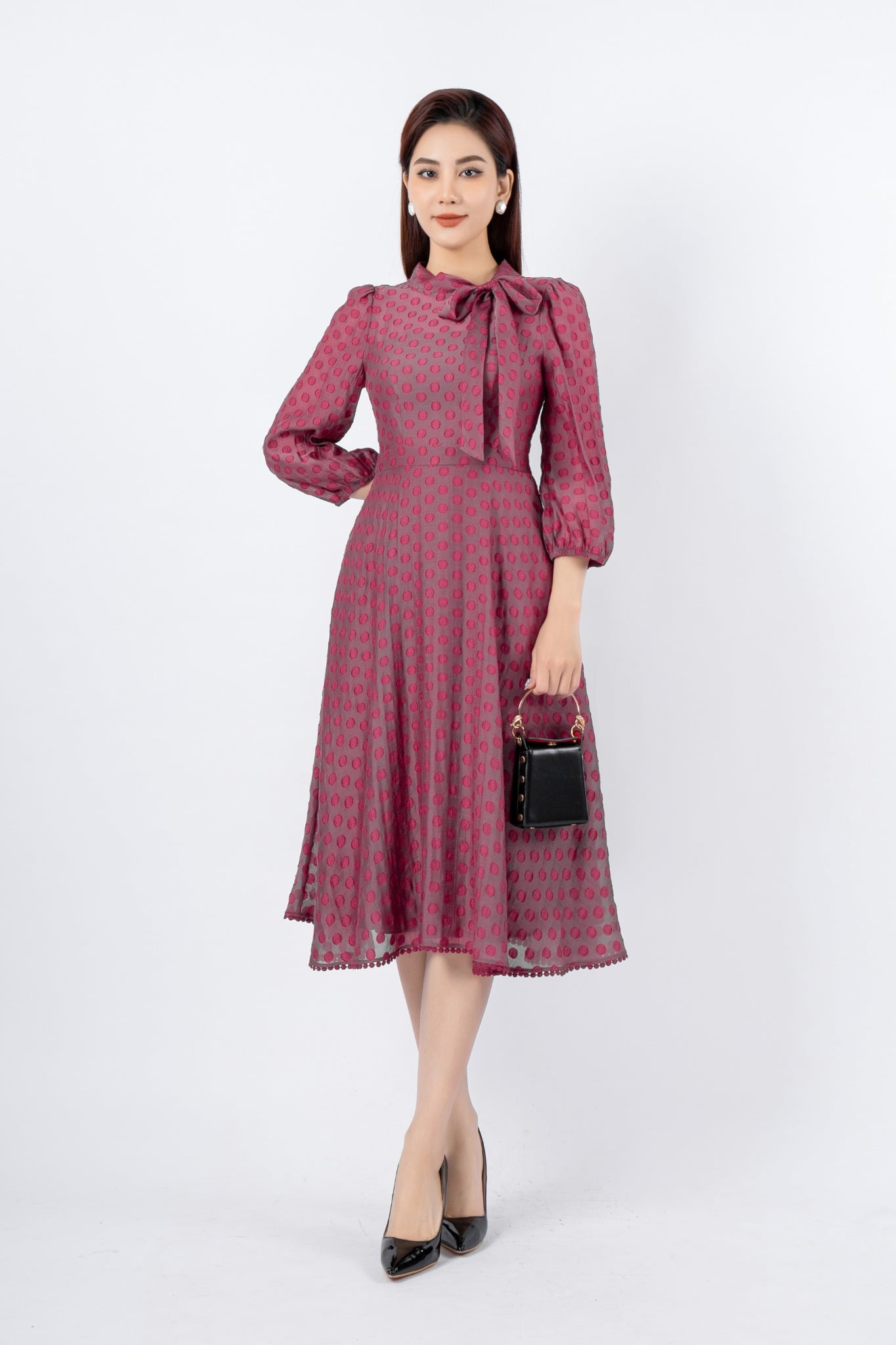 FDC73952 - Đầm công sở vải tơ dáng Xoè có lót vải habutai cổ kiểu phối nơ tay bồng nhẹ khóa thân sau - PANTIO