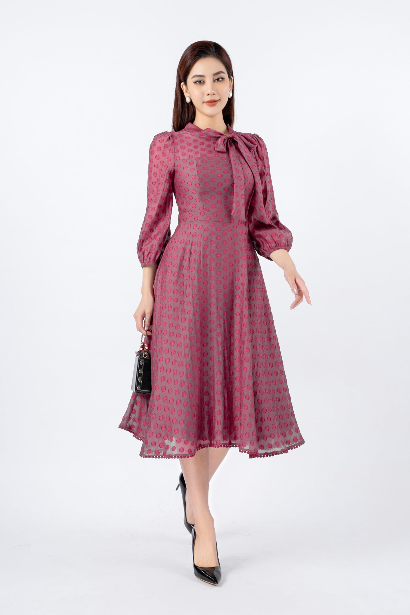 FDC73952 - Đầm công sở vải tơ dáng Xoè có lót vải habutai cổ kiểu phối nơ tay bồng nhẹ khóa thân sau - PANTIO