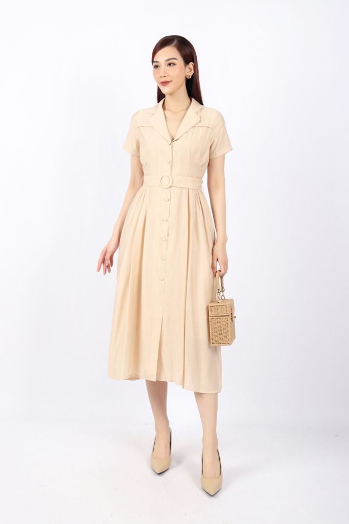 FDC73978 - Đầm dạo phố vải thô dáng Xoè cổ hai ve cài cúc xếp ly hai bên hông tạo kiểu kèm đai trang trí - PANTIO
