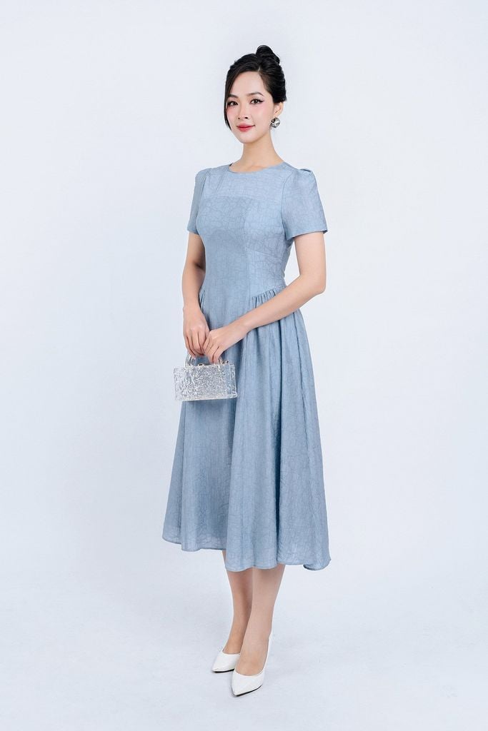 FDC75052 - Đầm công sở vải thô mỏng hai lớp lót habutai dáng suông cổ tròn hông xếp nhún ly tạo kiểu - PANTIO