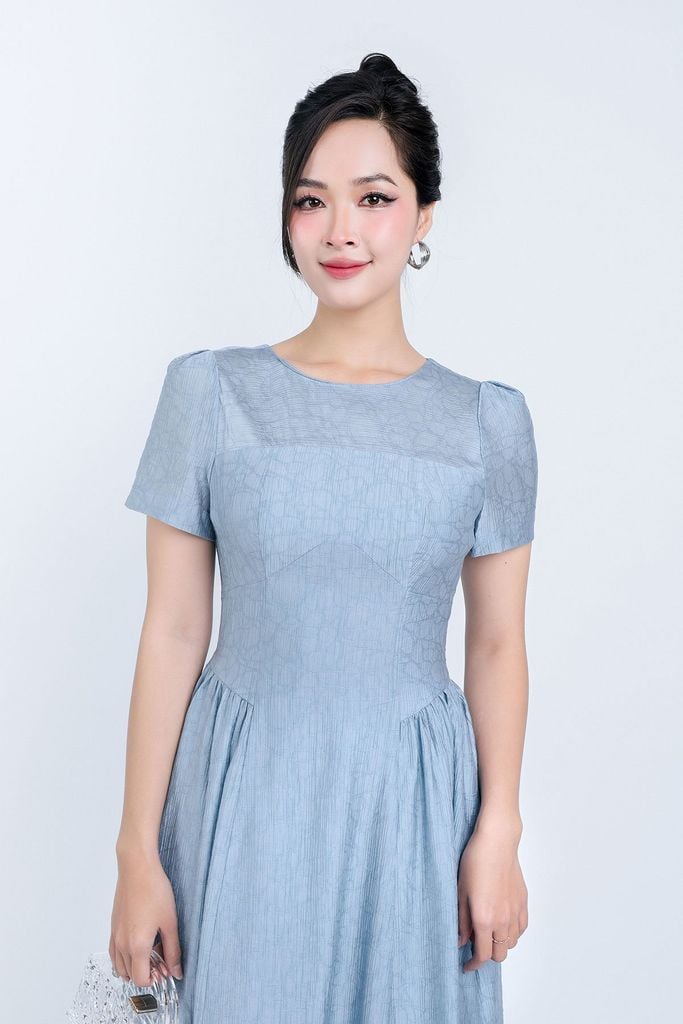 FDC75052 - Đầm công sở vải thô mỏng hai lớp lót habutai dáng suông cổ tròn hông xếp nhún ly tạo kiểu - PANTIO