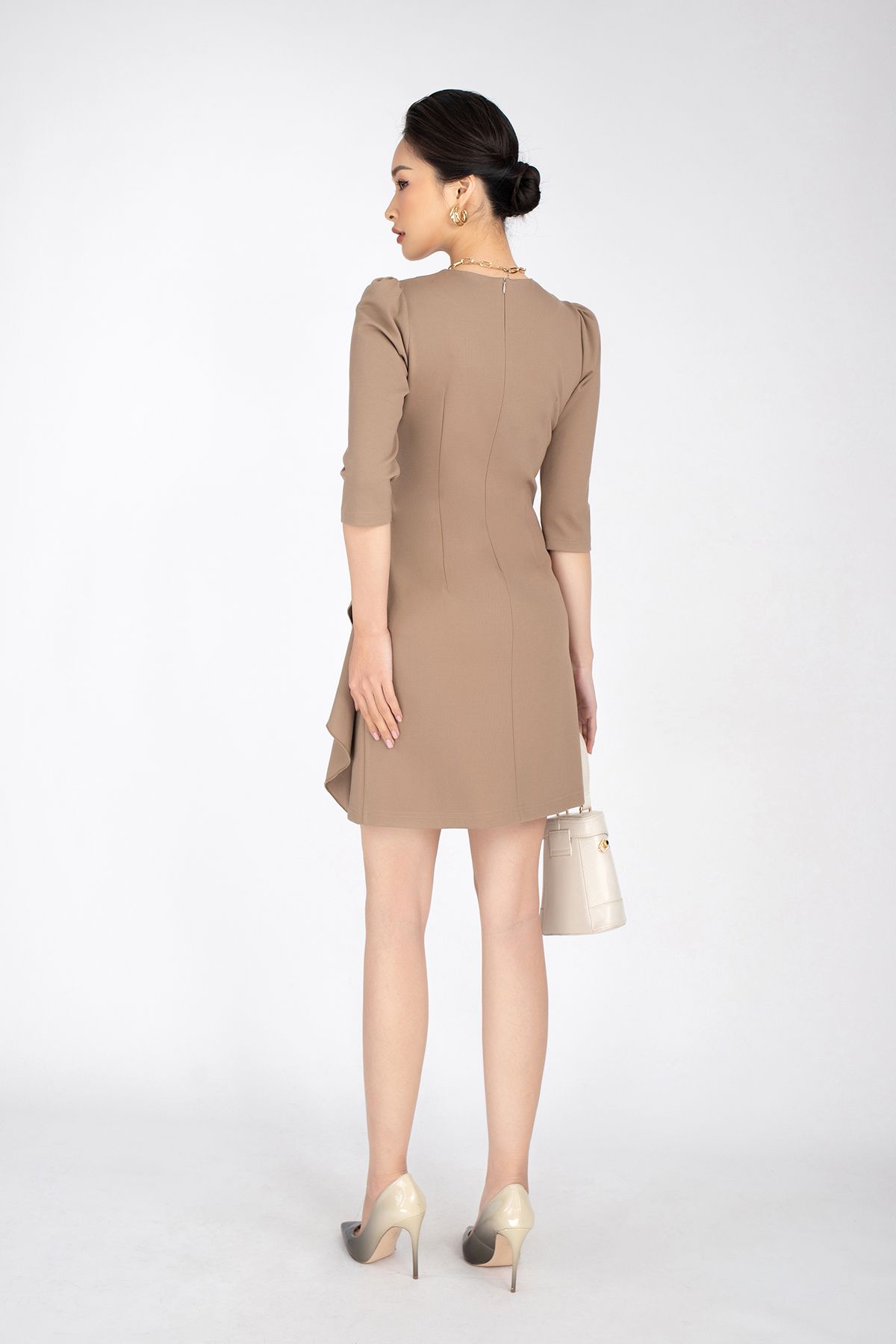 FDC93277 - Đầm công sở chất liệu vải cotton cổ tròn, chiết eo vạt cách điệu tay lỡ - PANTIO