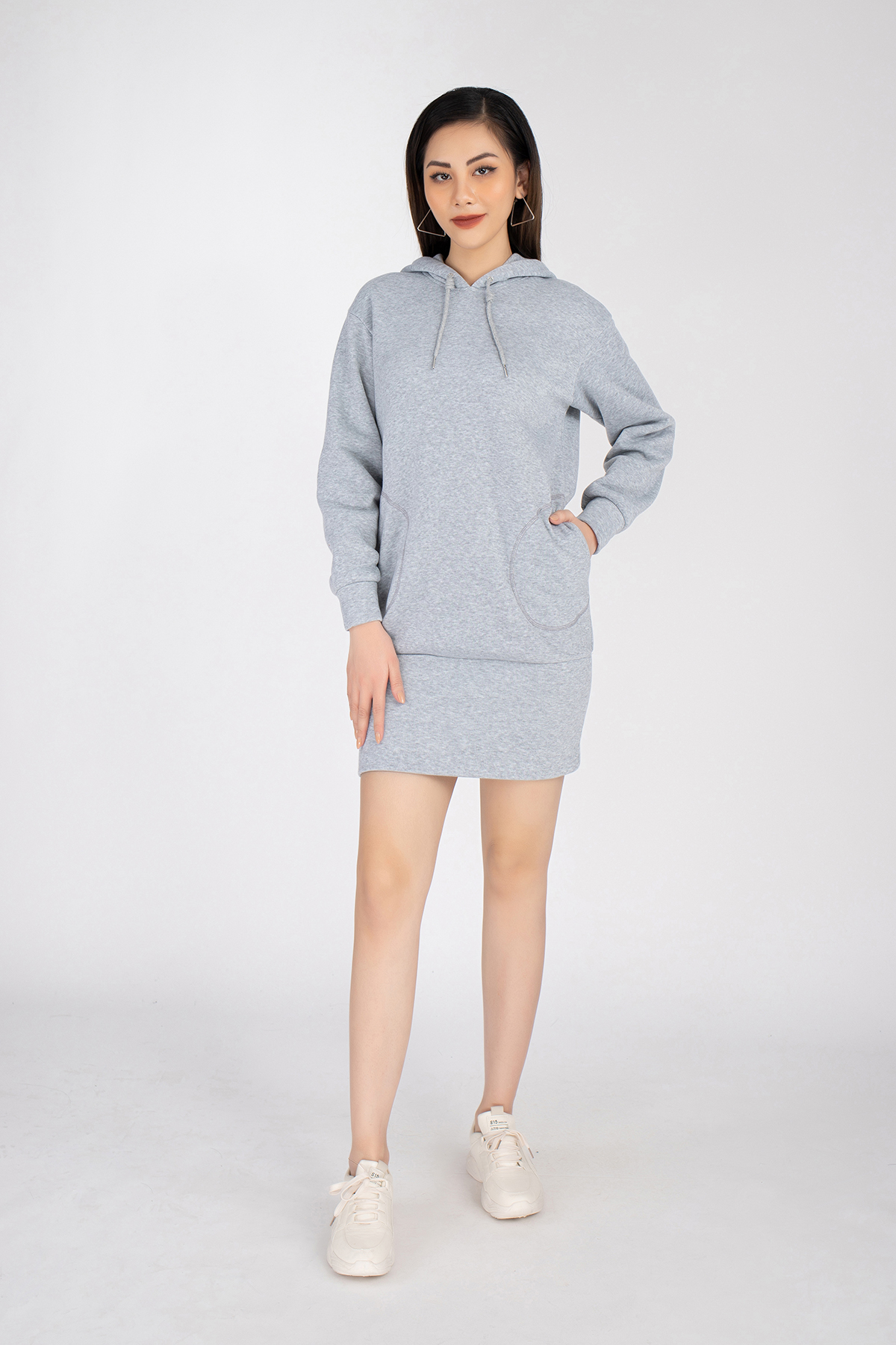 FDD9072- Đầm len dáng suông có mũ dài tay - PANTIO