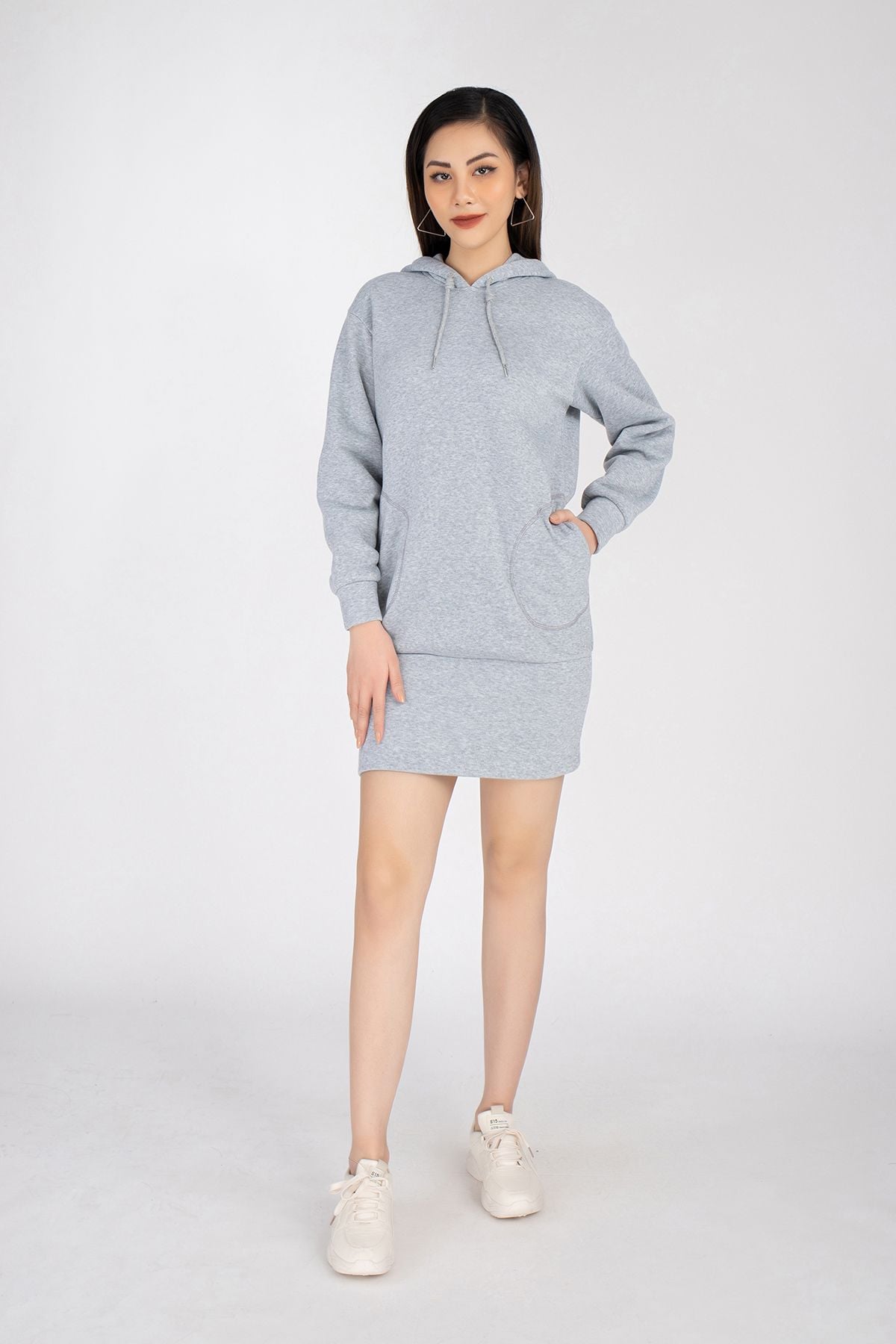 FDD9072- Đầm len dáng suông có mũ dài tay - PANTIO