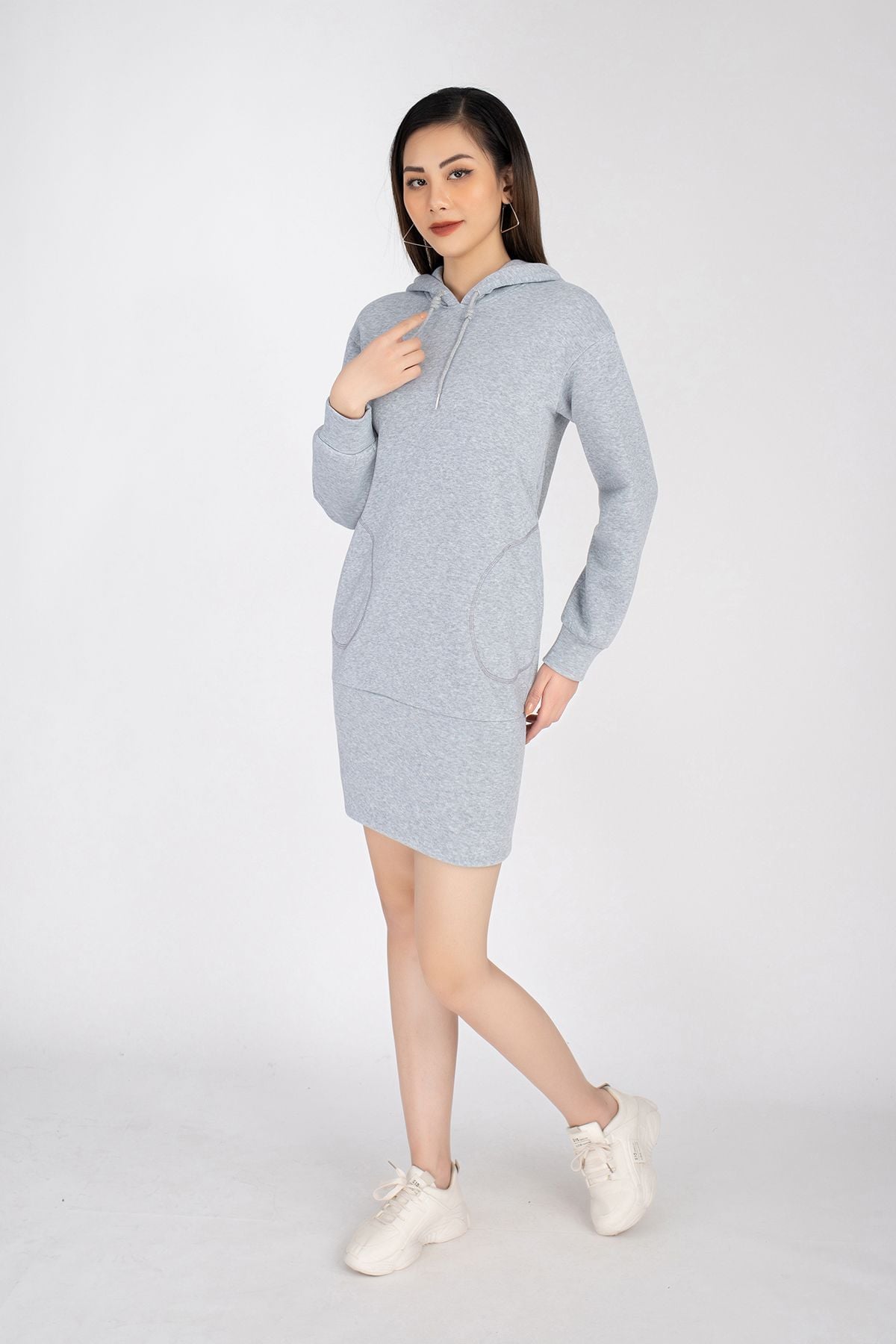 FDD9072- Đầm len dáng suông có mũ dài tay - PANTIO